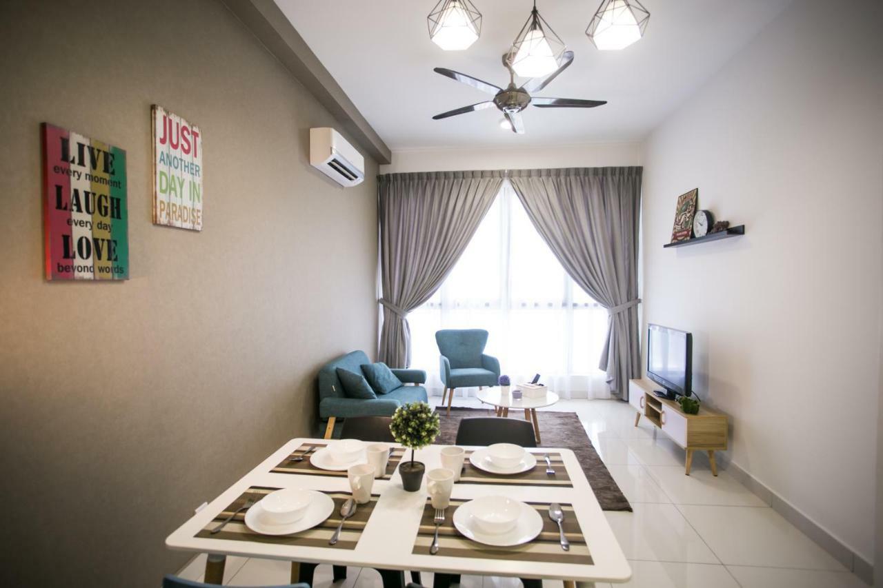 Econest Apartment By The One - Educity Nusajaya Nusajaya  Luaran gambar