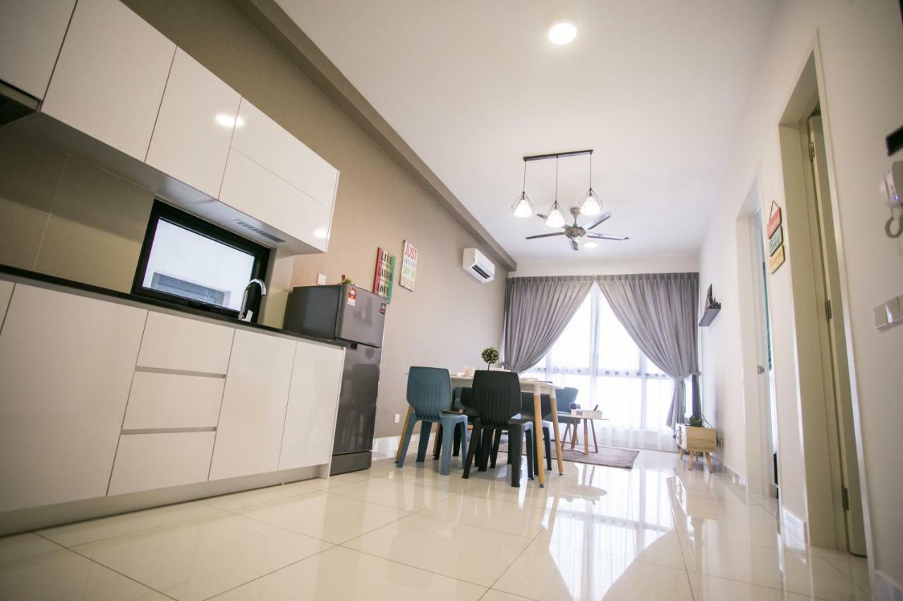 Econest Apartment By The One - Educity Nusajaya Nusajaya  Luaran gambar