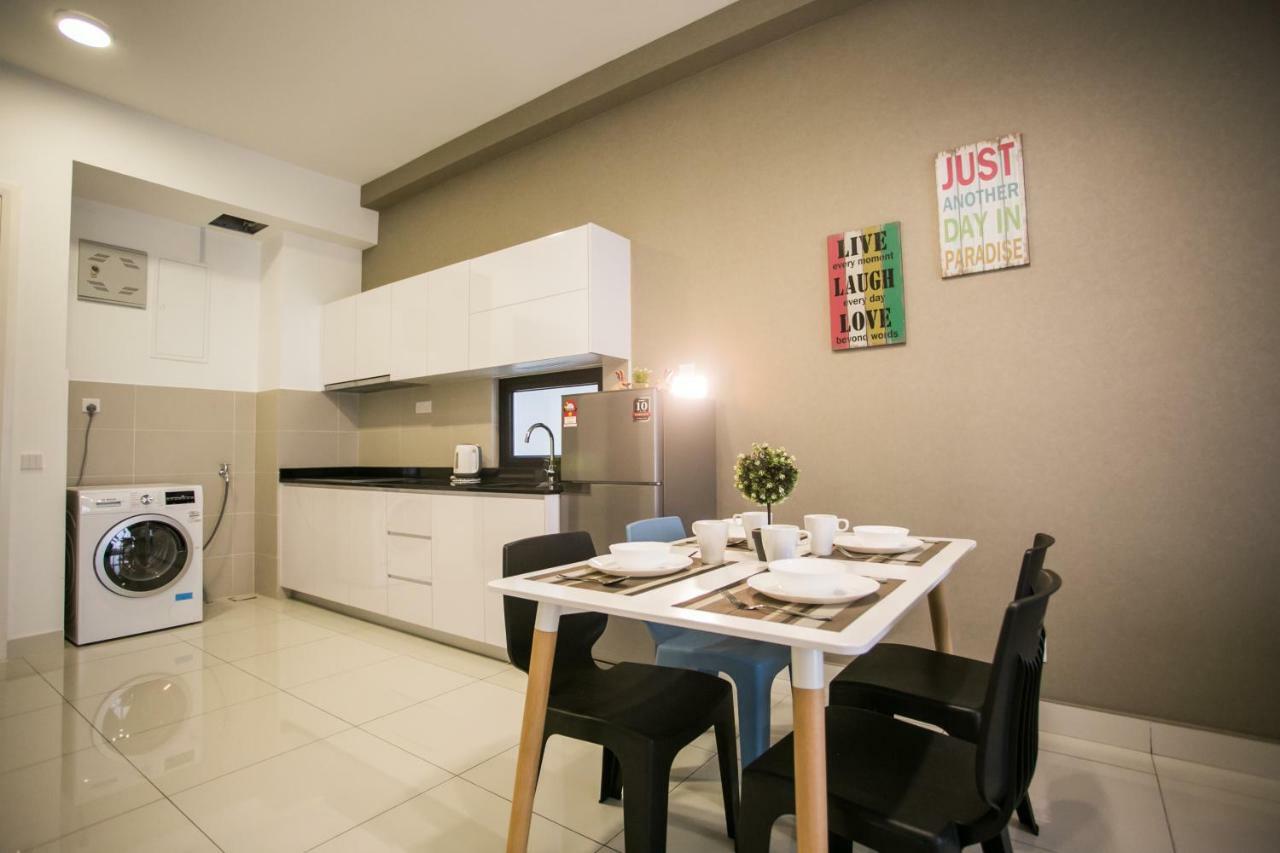 Econest Apartment By The One - Educity Nusajaya Nusajaya  Luaran gambar