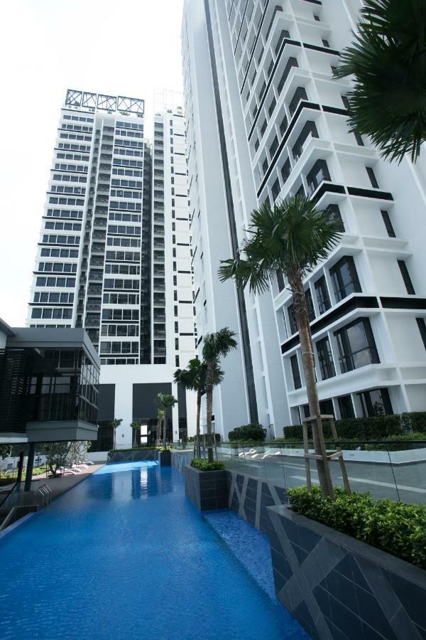 Econest Apartment By The One - Educity Nusajaya Nusajaya  Luaran gambar